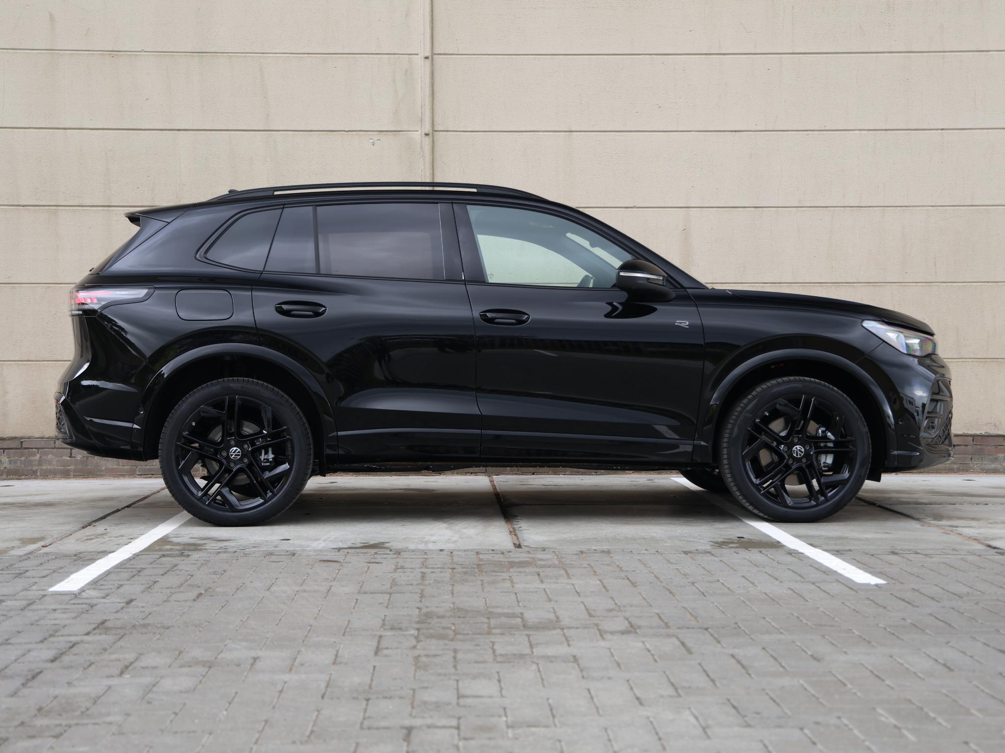Volkswagen Tiguan R-Line Edition 1.5 eHybrid 200 kW / 272 PK SUV 6 v - Afbeelding 2