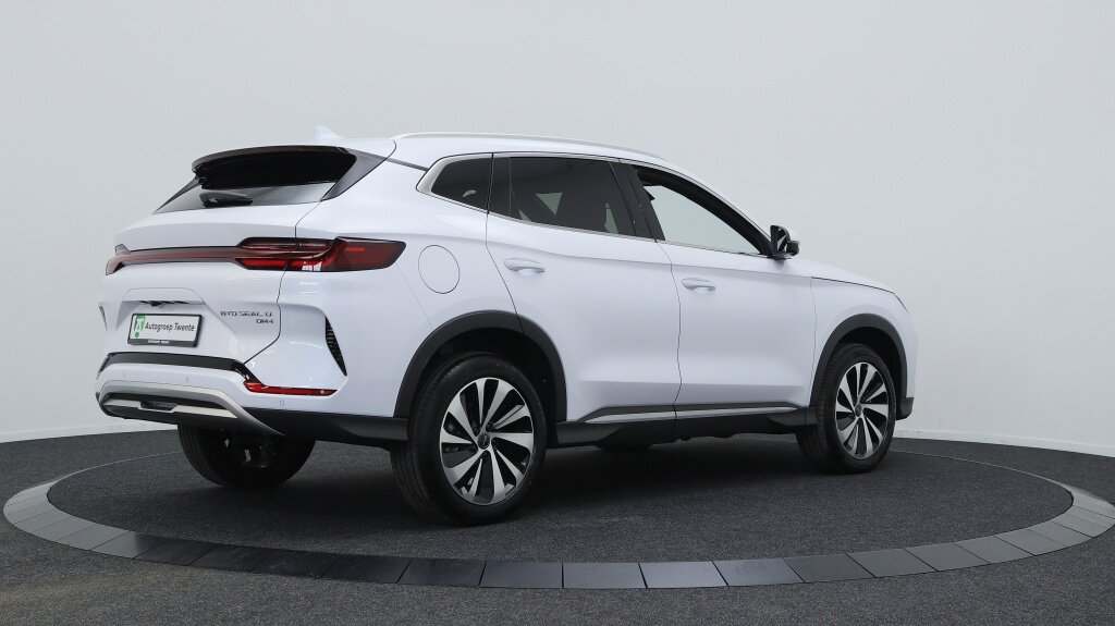 BYD SEAL U 1.5 DM-i FWD Boost | Incl. € 3.000 ACTIE | Private Lease 699,- | - Afbeelding 2
