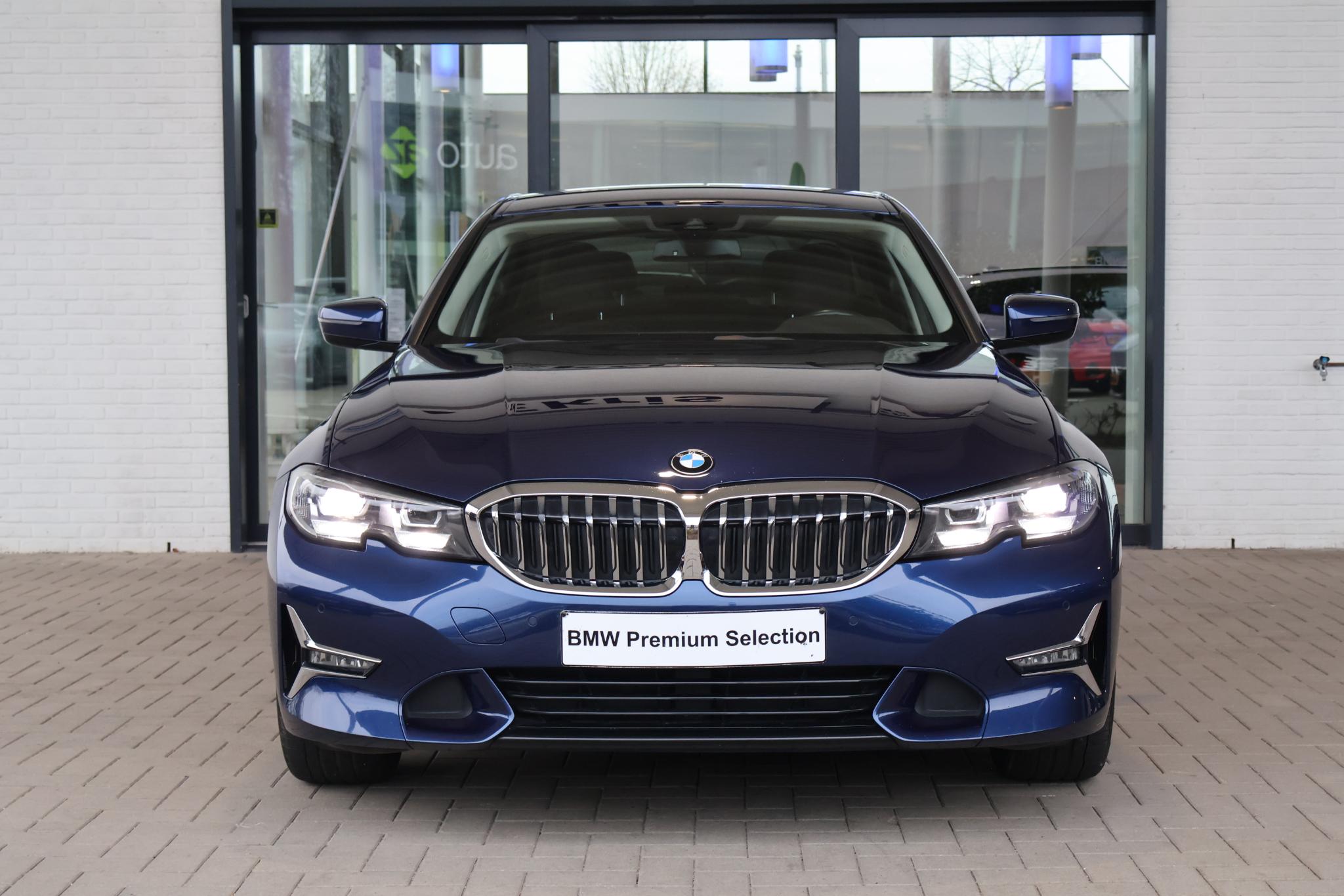 BMW 3-serie 320i High Executive - Afbeelding 3