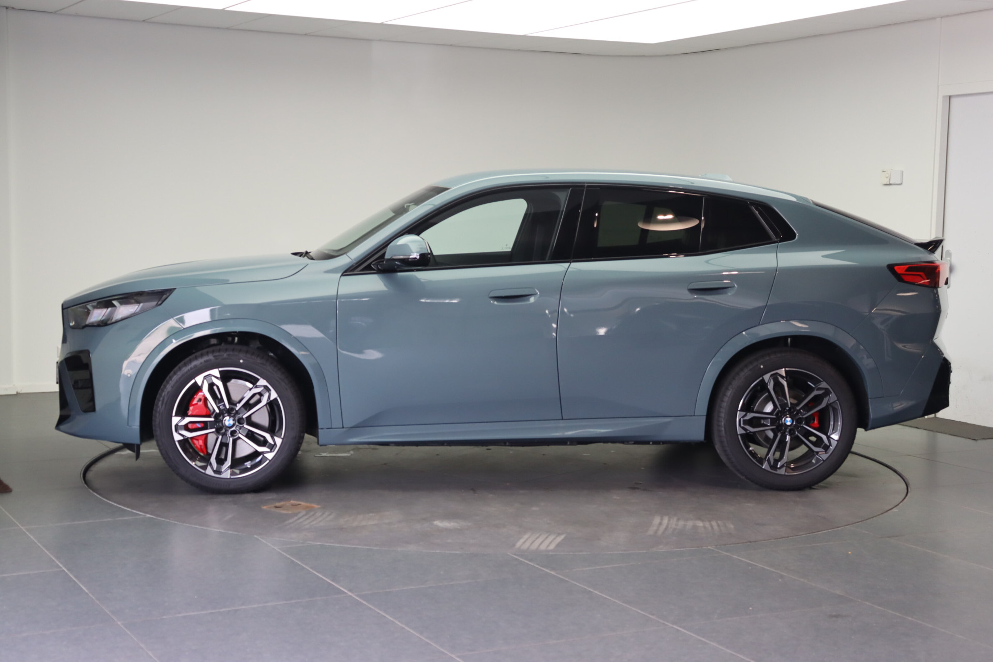 BMW iX2 eDrive20 M Sport