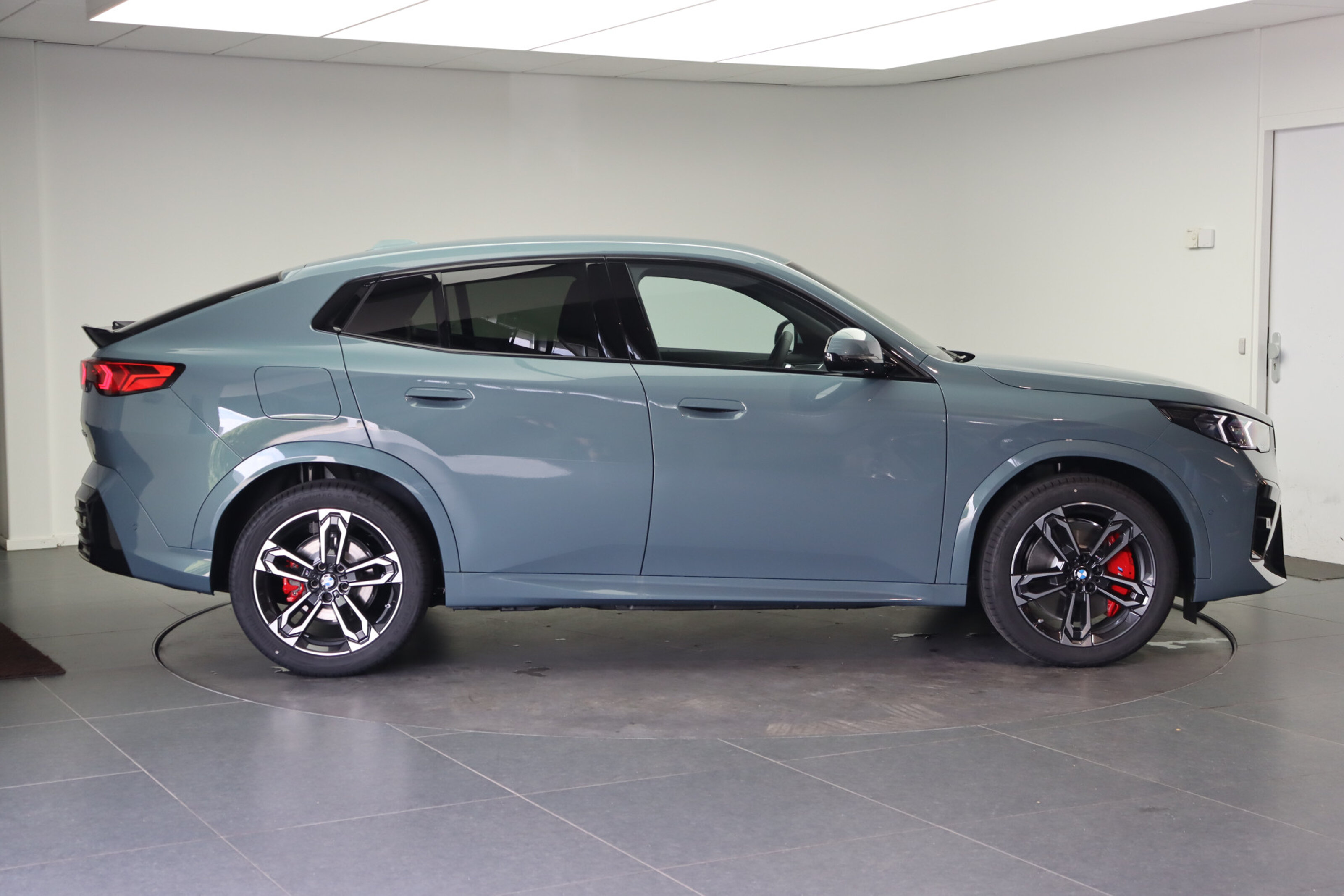 BMW iX2 eDrive20 M Sport