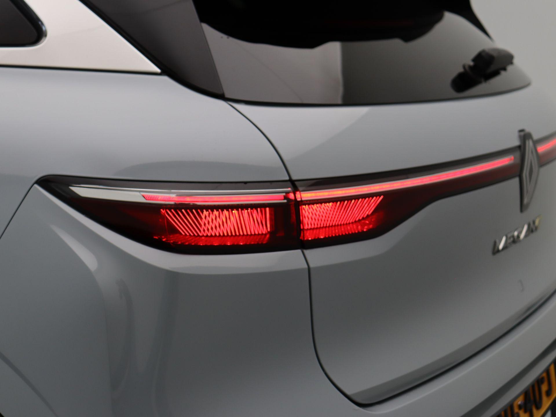 Renault Megane E-Tech 220pk Iconic 60 kWh - Afbeelding 9