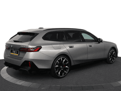 BMW 5 Serie Touring 550e xDrive - Afbeelding 2