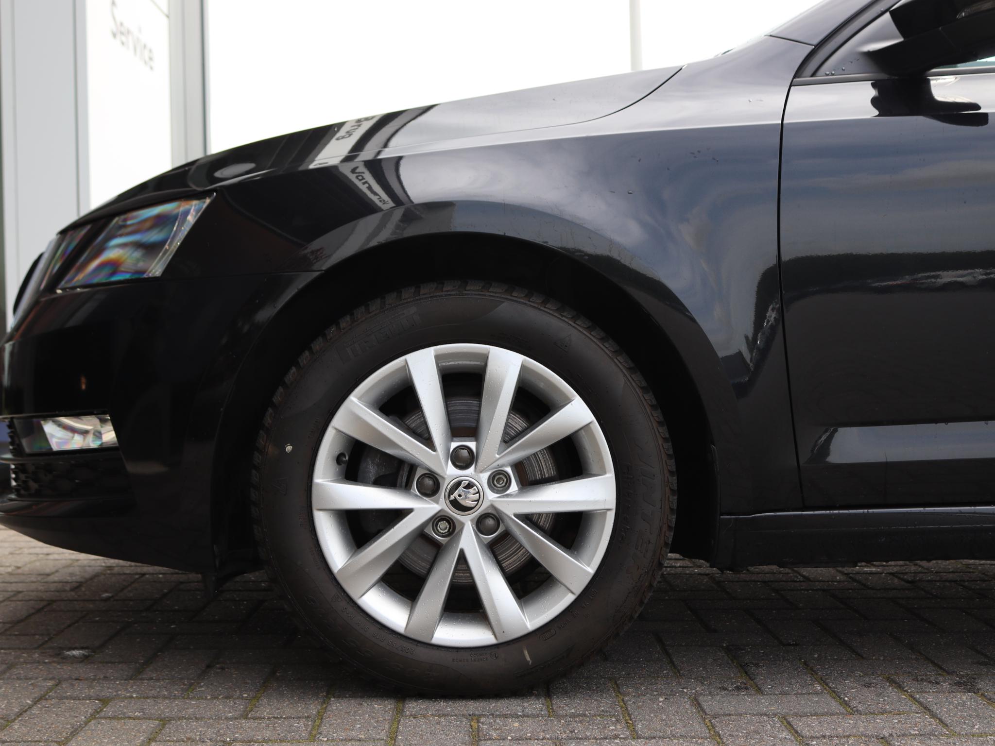 Škoda Octavia Combi 1.5 TSI 150 pk Executive - Afbeelding 2