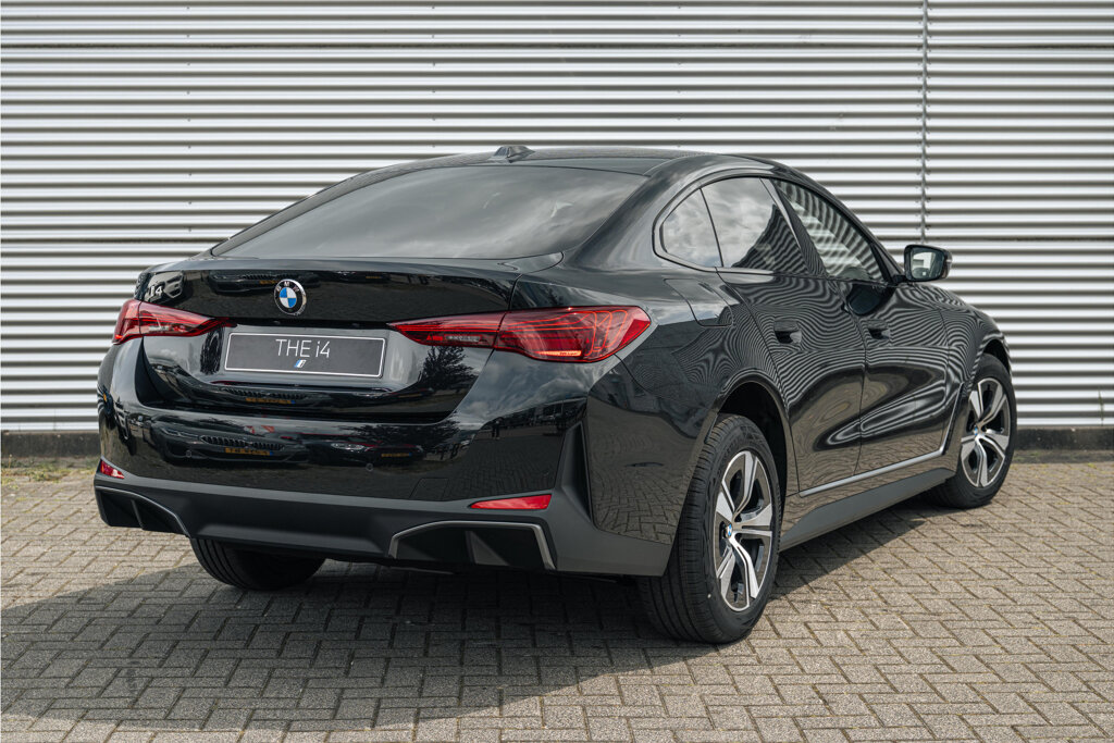 BMW i4 2