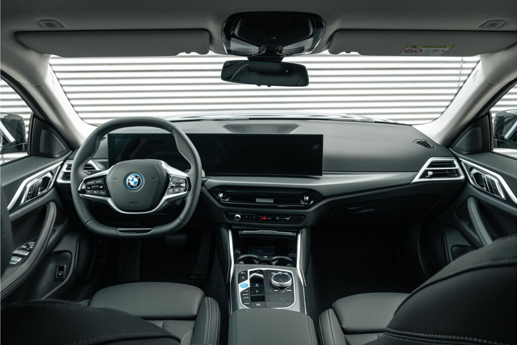 BMW i4 5