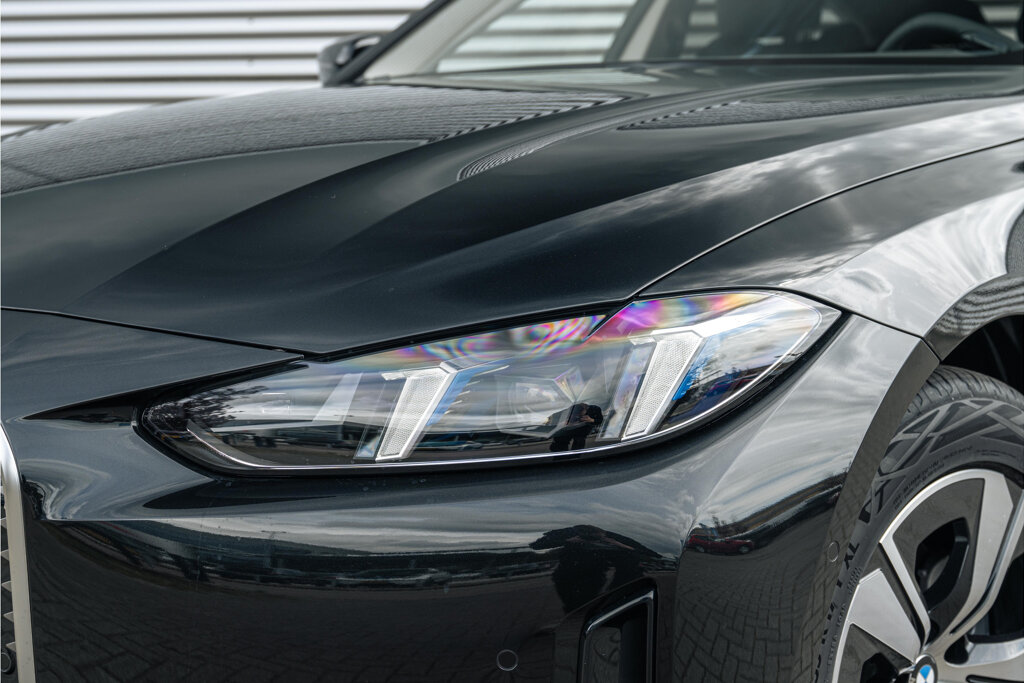 BMW i4 7