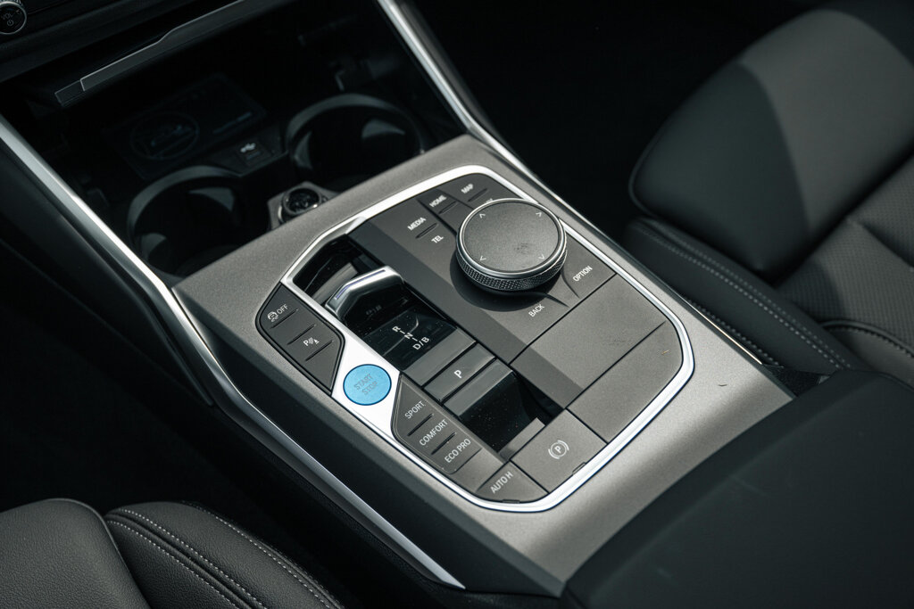 BMW i4 21