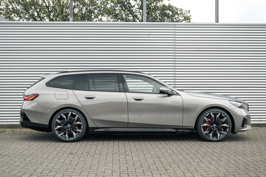 BMW i5 3