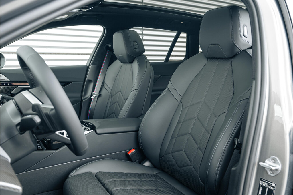 BMW i5 4