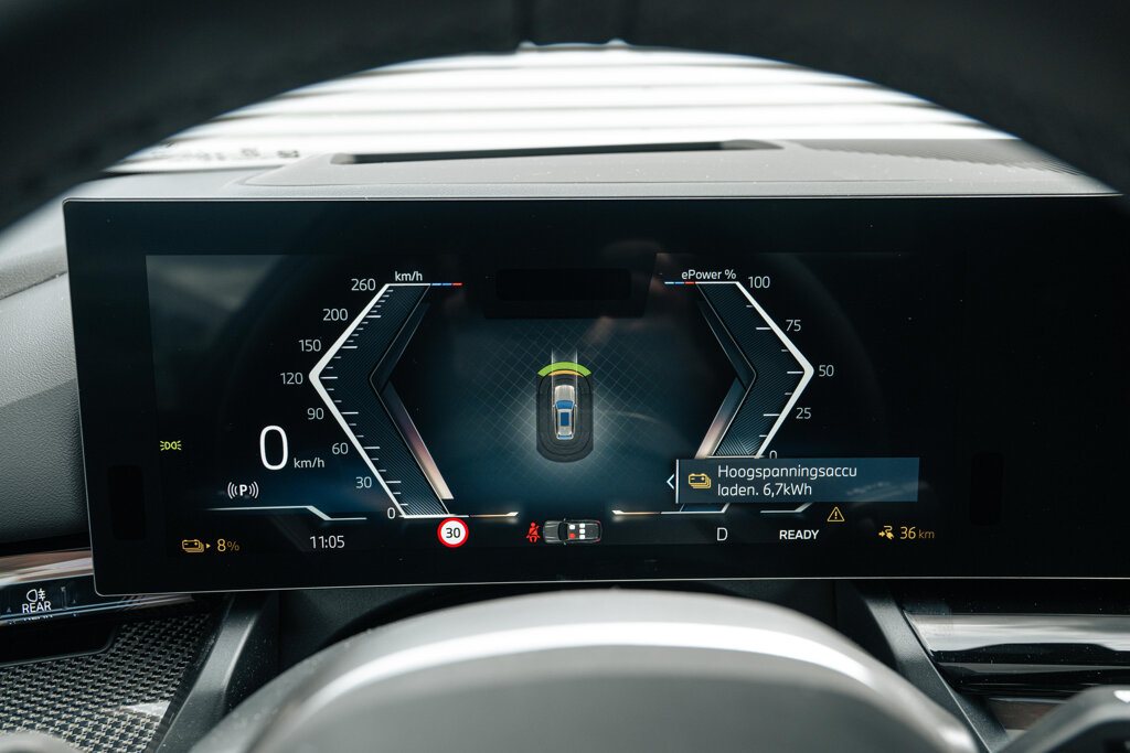 BMW i5 19