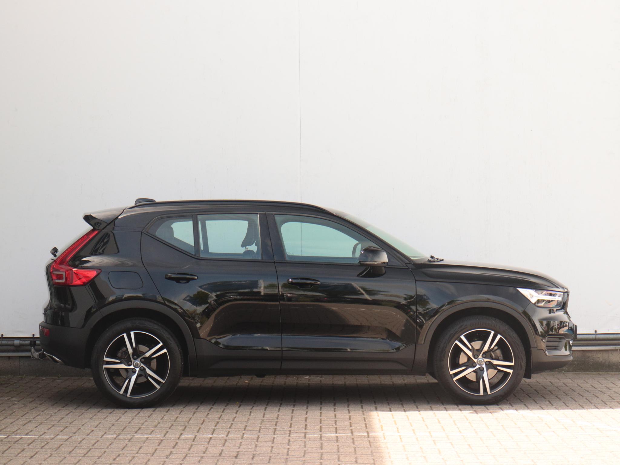 Volvo XC40 2.0 T4 R-Design - Afbeelding 3