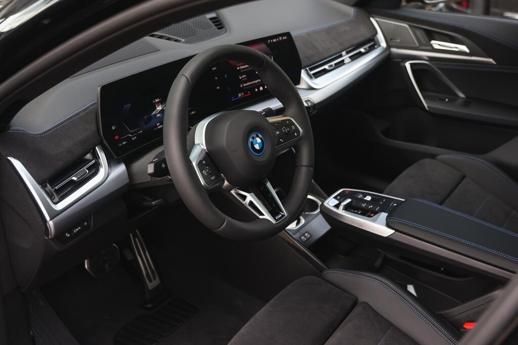 BMW iX2 9