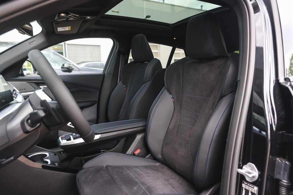 BMW iX2 10