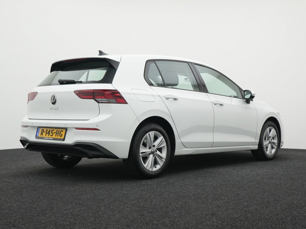 Volkswagen Golf 1.0 TSI Life | Navigatie | Vierseizoenenbanden - Afbeelding 2