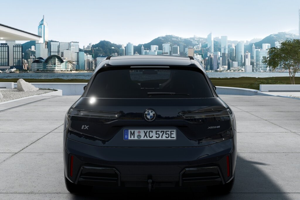 BMW iX 4