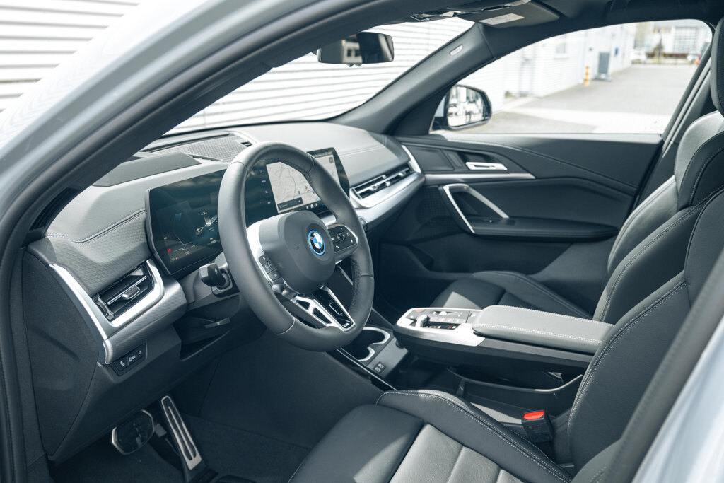 BMW iX2 19