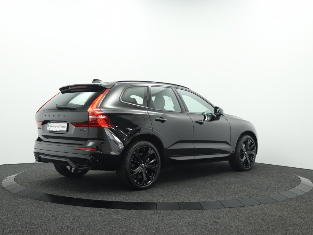 Volvo XC60 2.0 T6 Black Edition | Panoramadak | Camera | Navigatie | Stoelv - Afbeelding 2