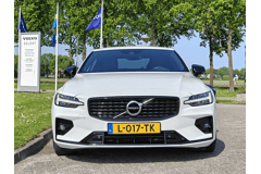 Volvo S60 B4 211PK R-Design - Afbeelding 2