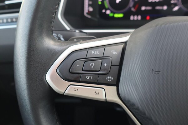 cruise control adaptief met Stop&Go cruise control adaptief met Stop&Go
