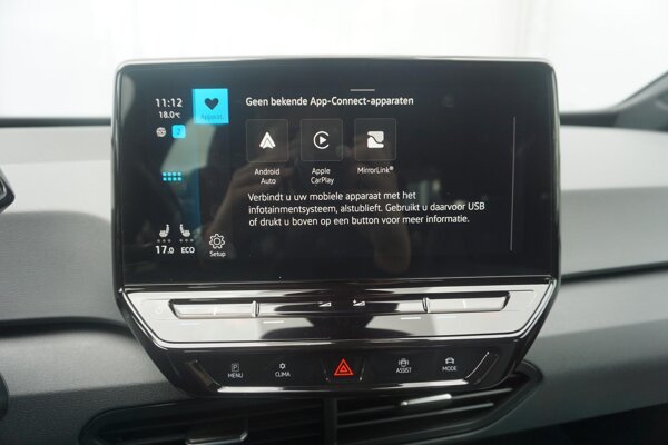 Apple Carplay/Android Auto Apple Carplay/Android Auto