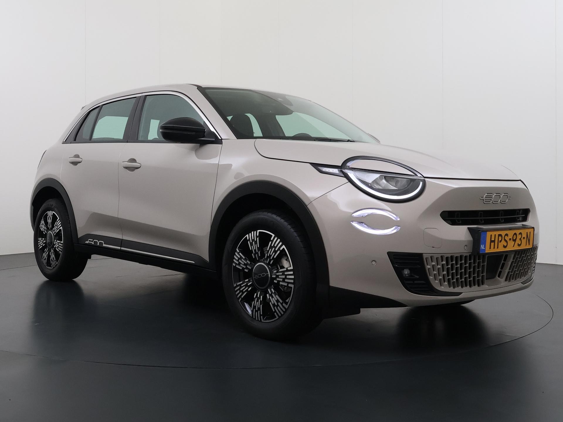 Fiat 600 Urban 110pk Hybrid Automaat - Afbeelding 2