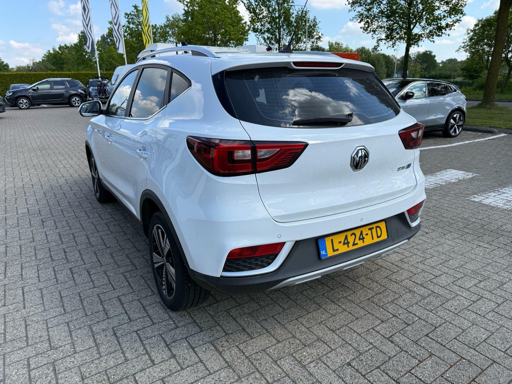 MG ZS EV MG Luxury 45 kWh - Afbeelding 3