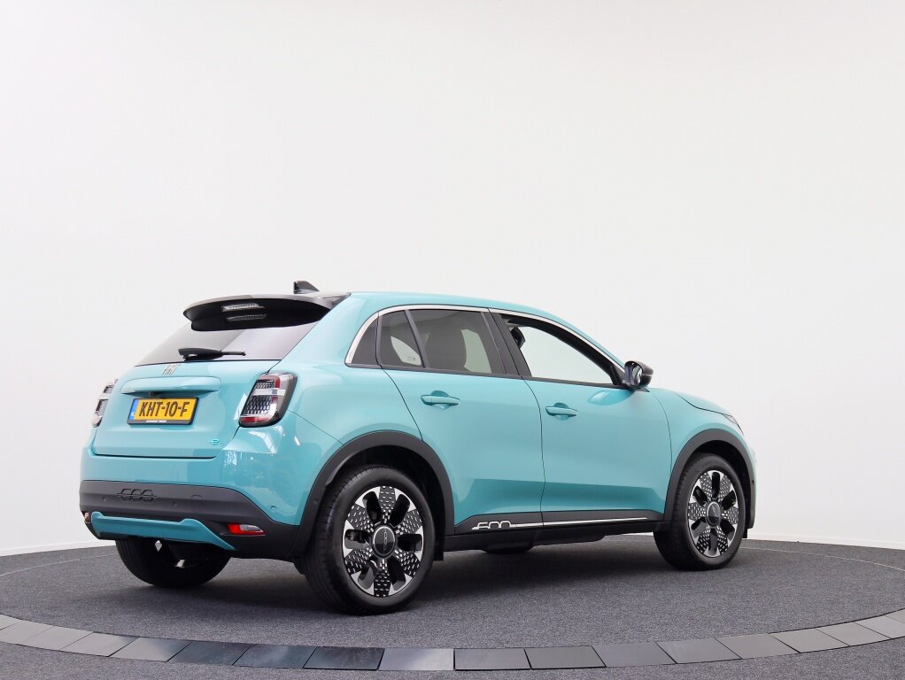 Fiat 600e La Prima 54 kWh | Private lease 519pm | Leder interieur - Afbeelding 2