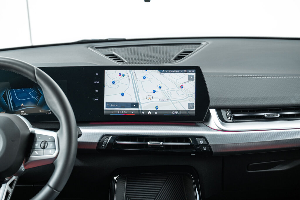BMW iX2 35