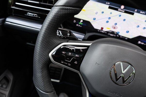 cruise control adaptief met Stop&Go en stuurhulp cruise control adaptief met Stop&Go en stuurhulp