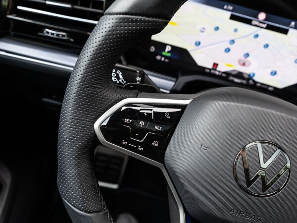 cruise control adaptief met Stop&Go en stuurhulp