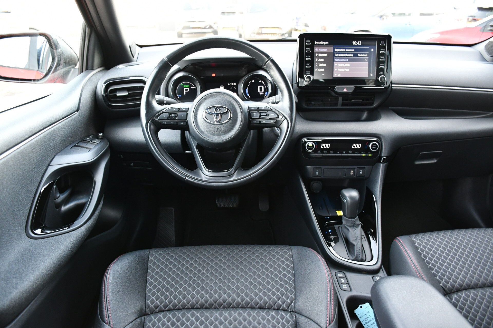 Toyota Yaris 1.5 Hybrid Launch Edition Limited Automaat 116pk, - Afbeelding 2