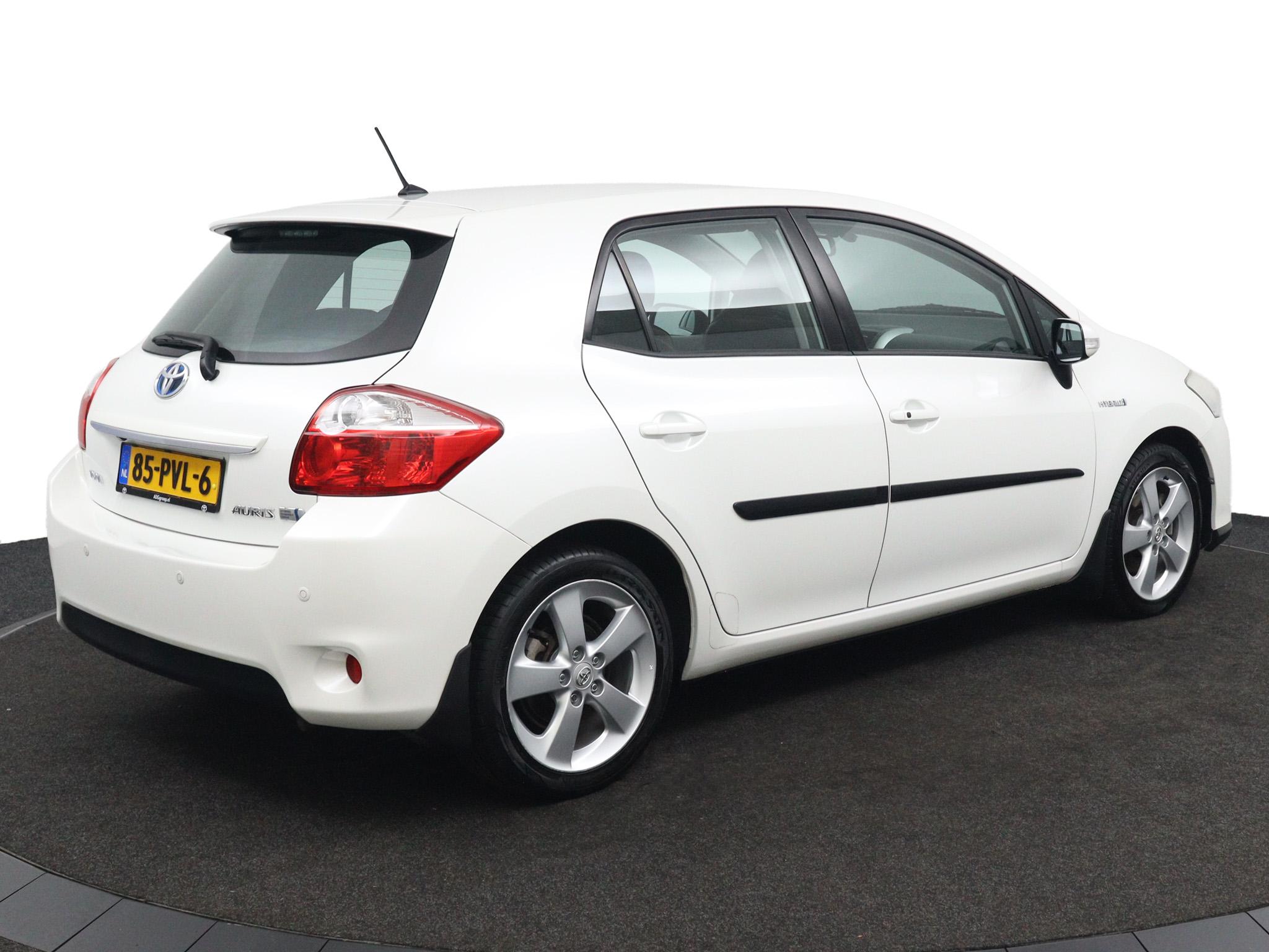 Toyota Auris 1.8 Full Hybrid Executive - Afbeelding 2