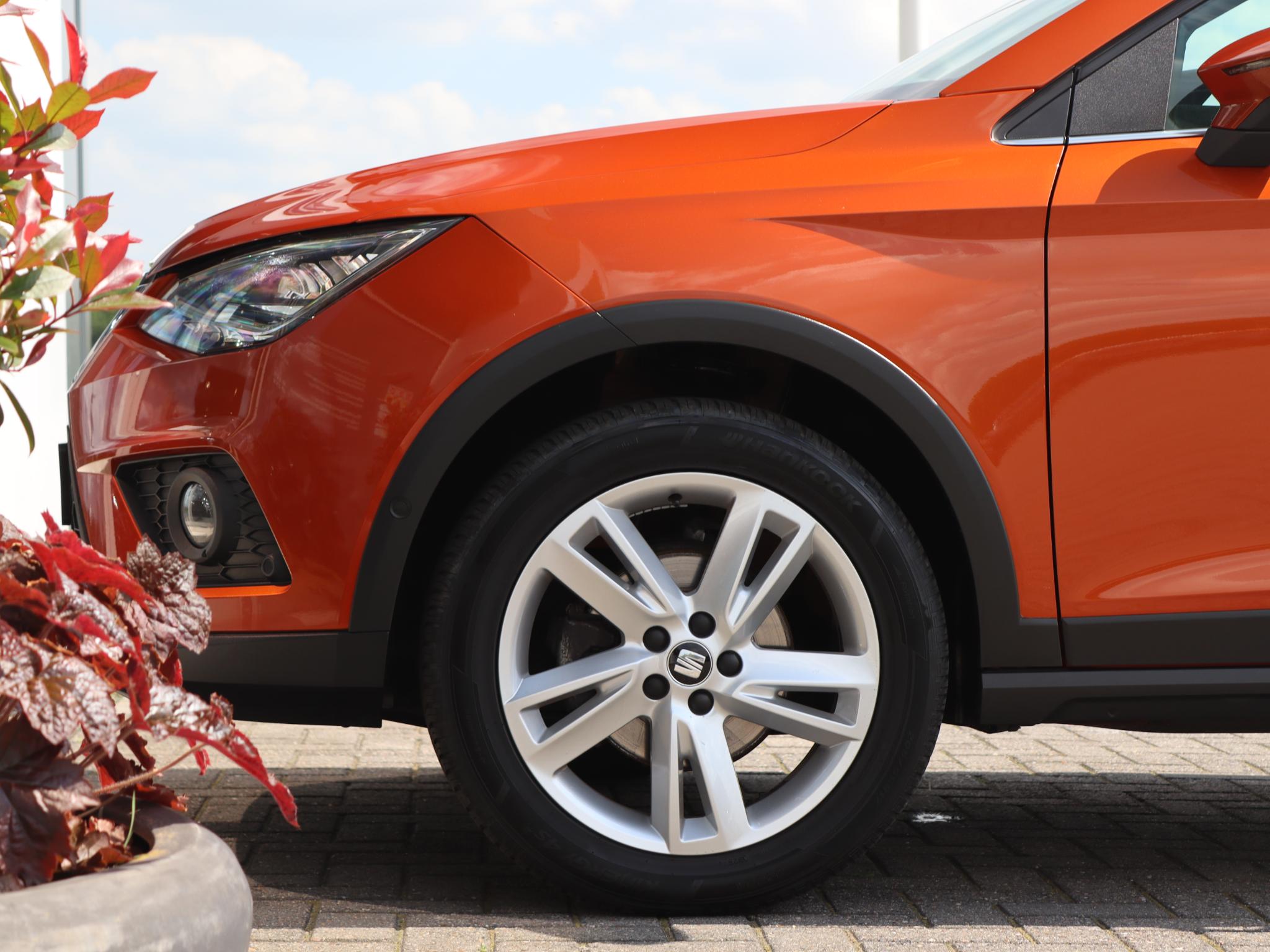 SEAT Arona 1.5 TSI 150 pk EVO FR Business Intense - Afbeelding 2
