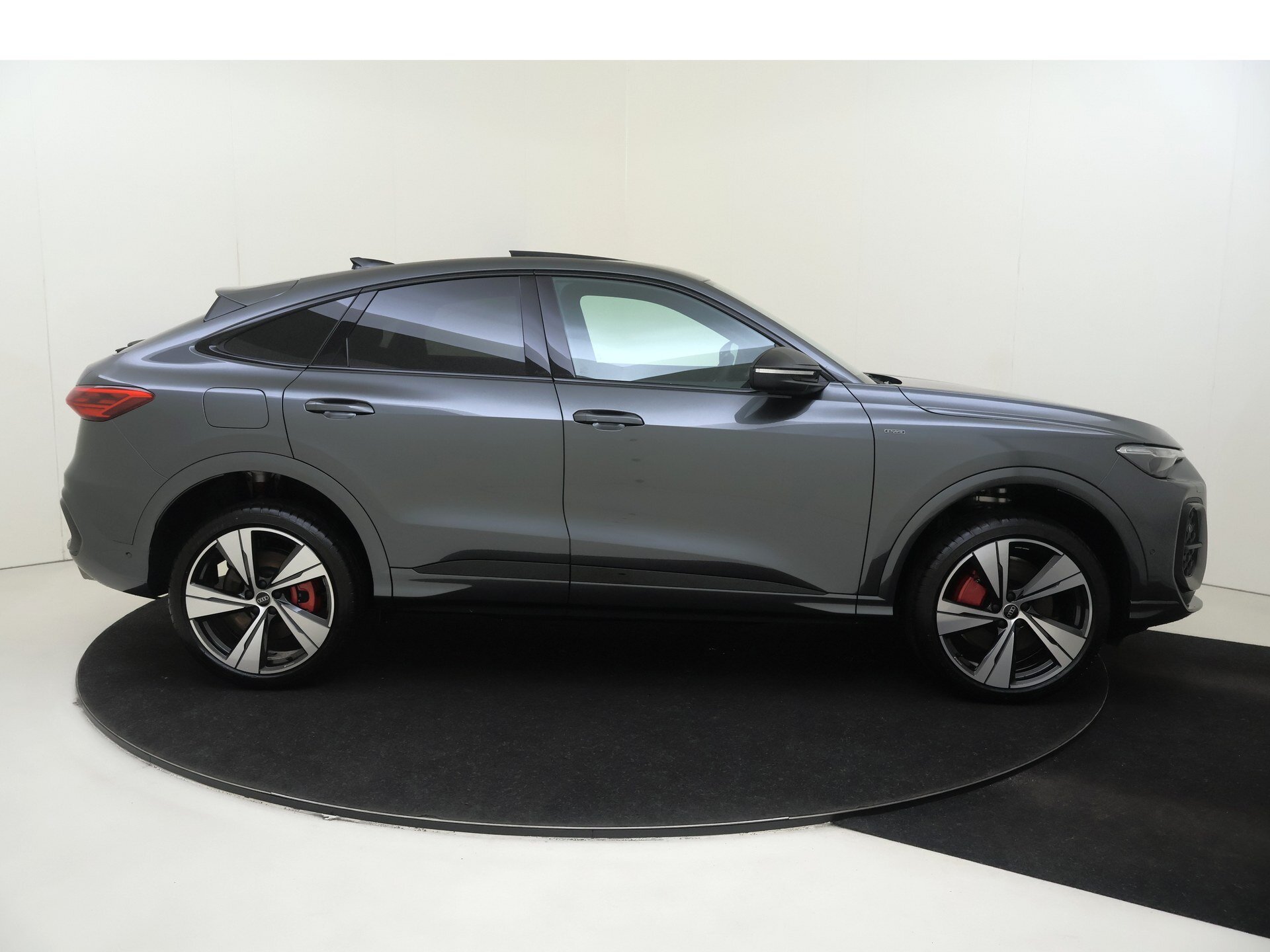 Audi Q5 Sportback e-hybrid quattro S tronic 367pk - Afbeelding 3