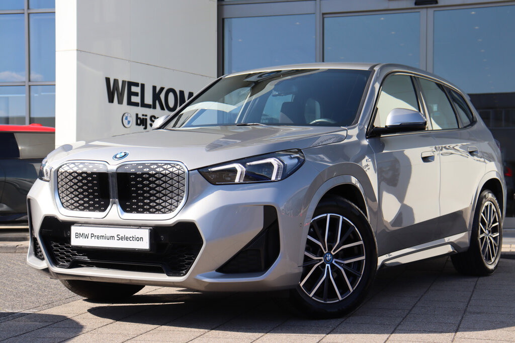 BMW iX1 1