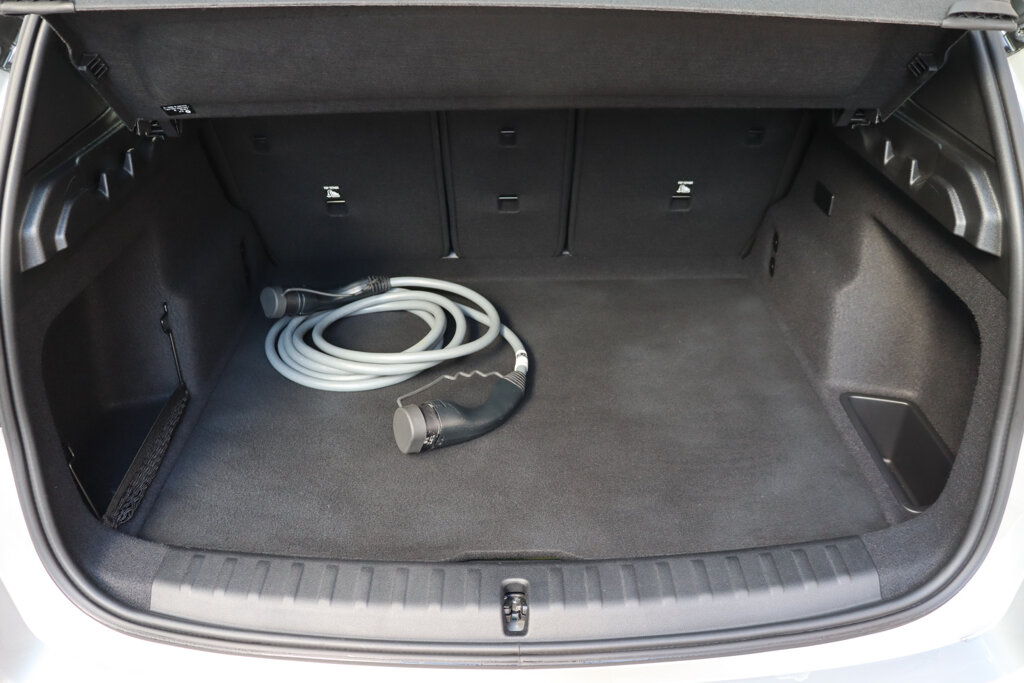 BMW iX1 32