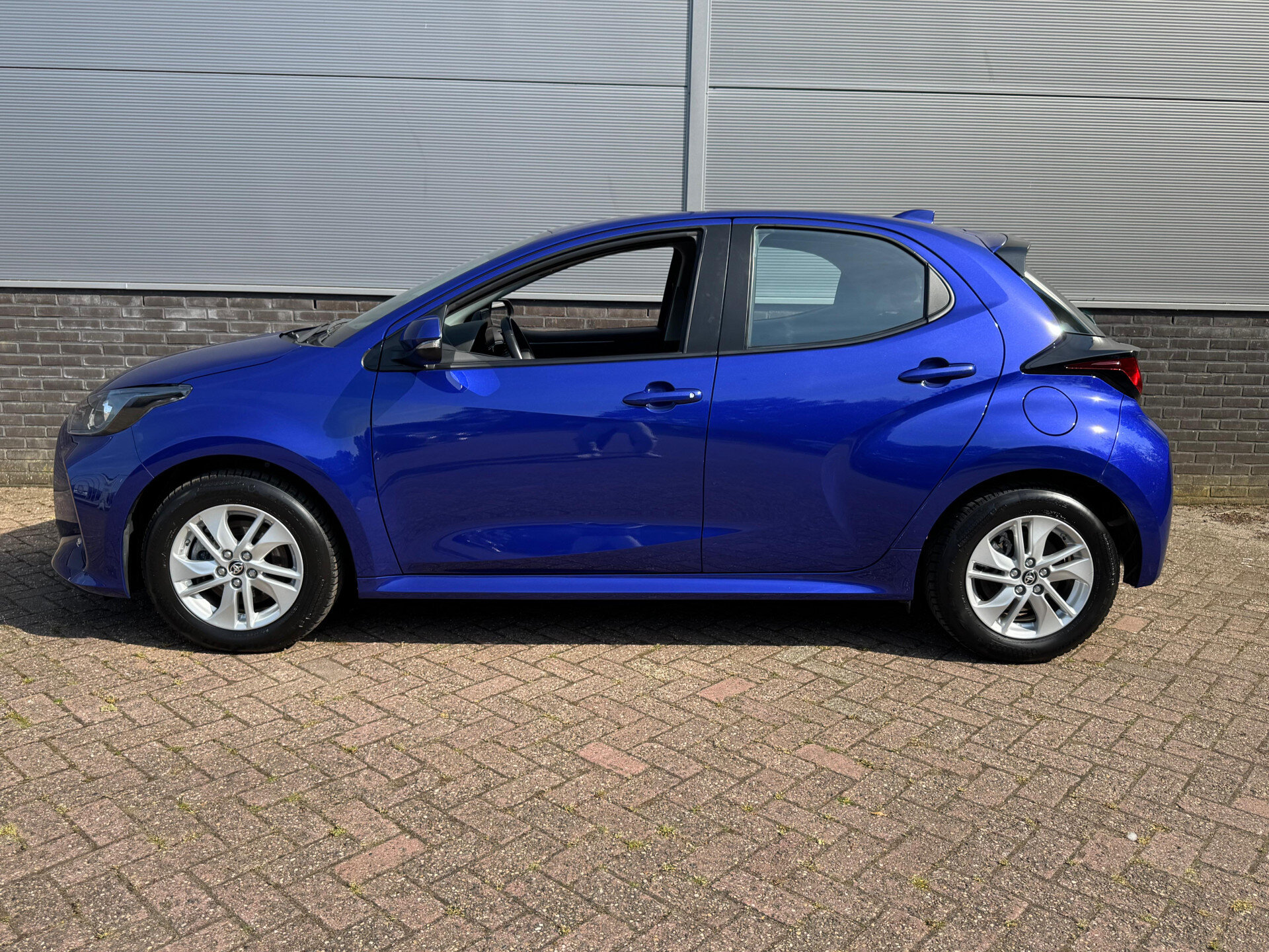 Toyota Yaris 1.5 Hybrid 115 Active Limited - Afbeelding 2