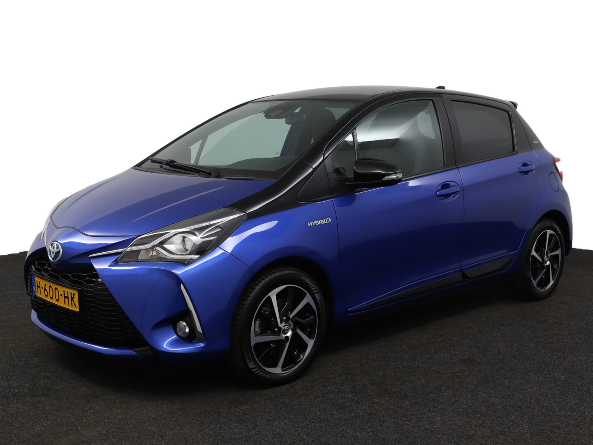 Toyota Yaris 1.5 Hybrid Bi-Tone