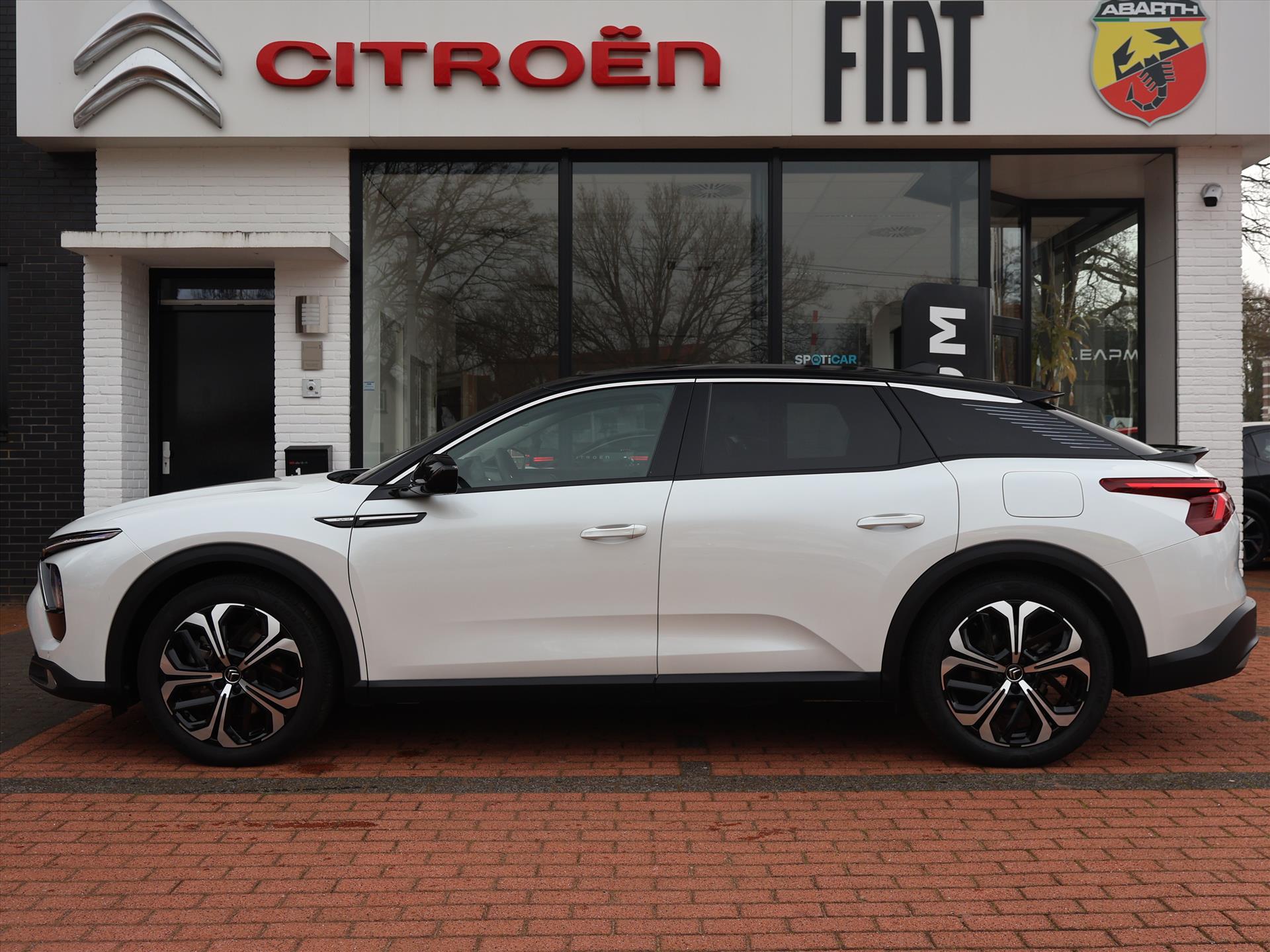 Citroën C5 X Plug-In Hybrid 225PK e-EAT8 Automaat Max, Rijklaarprijs | HiFi pakket | Adaptieve Cruise Control | Massagefunctie | Stoelvent - Afbeelding 4