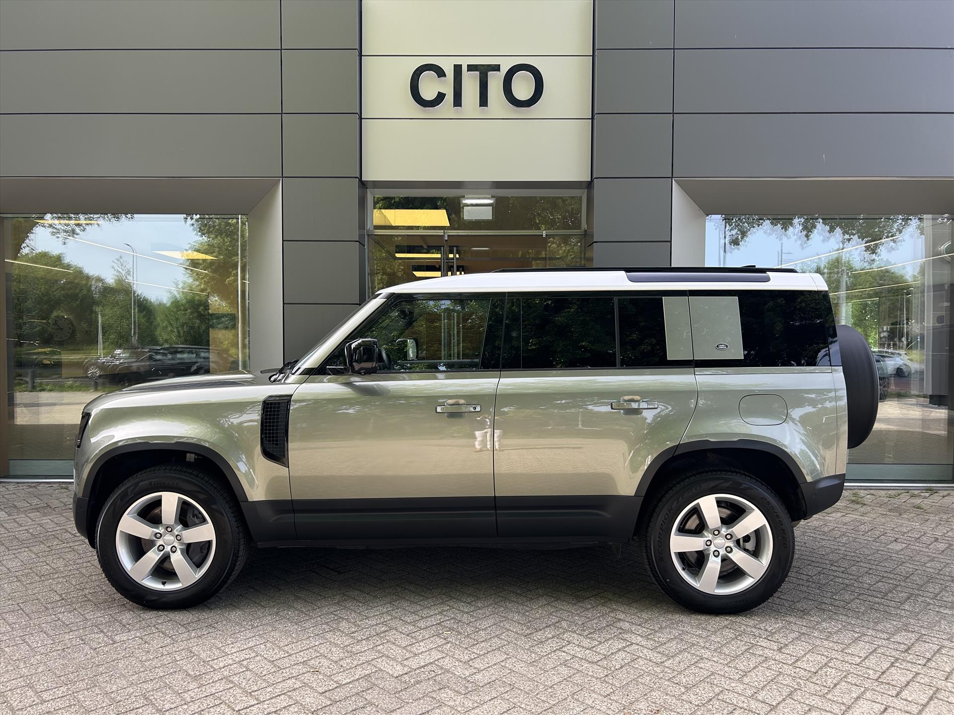 Land Rover Defender P400e PHEV HSE - Afbeelding 2