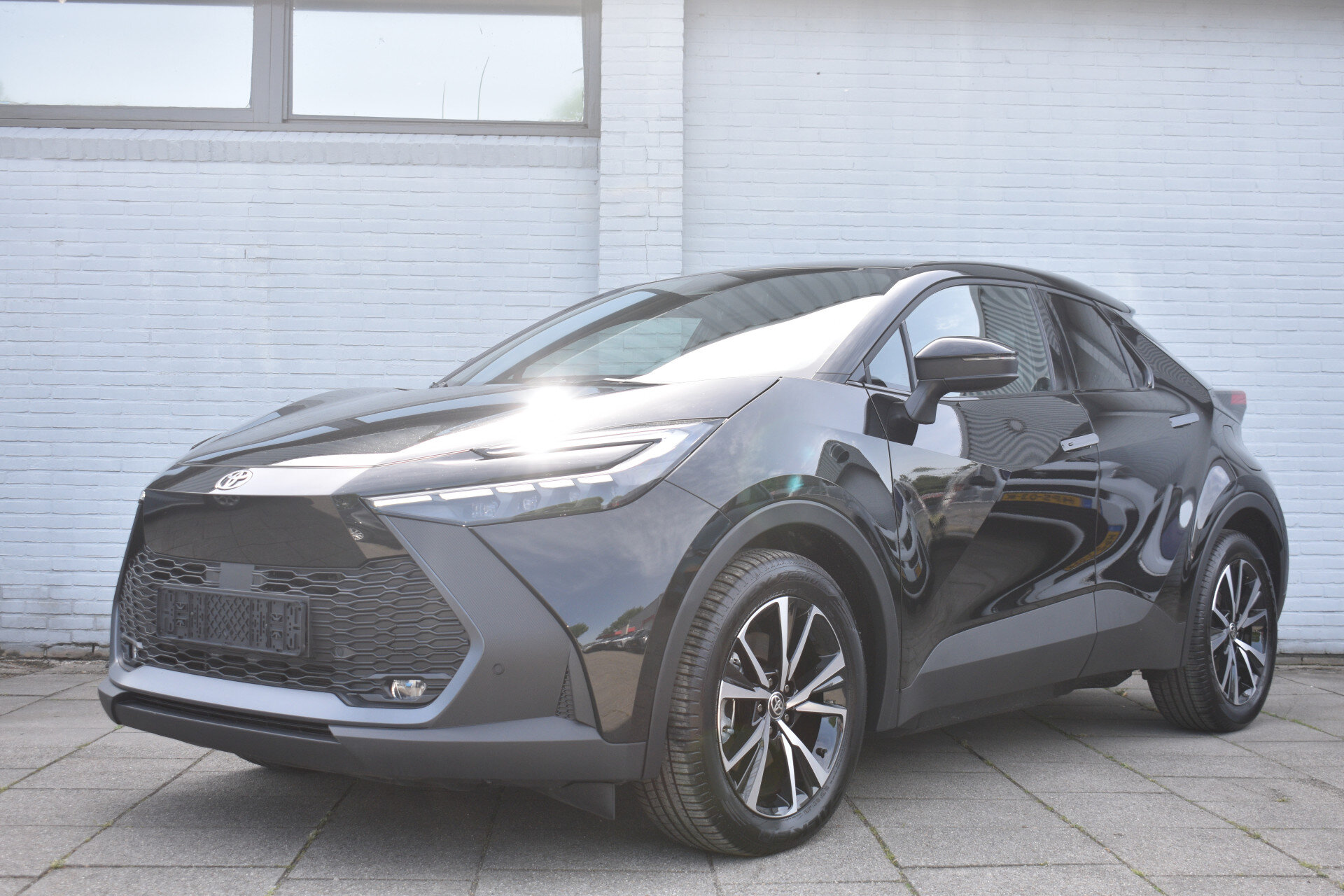 Toyota C-HR 2.0 Plug-in Hybrid 220 Dynamic Automaat 223pk