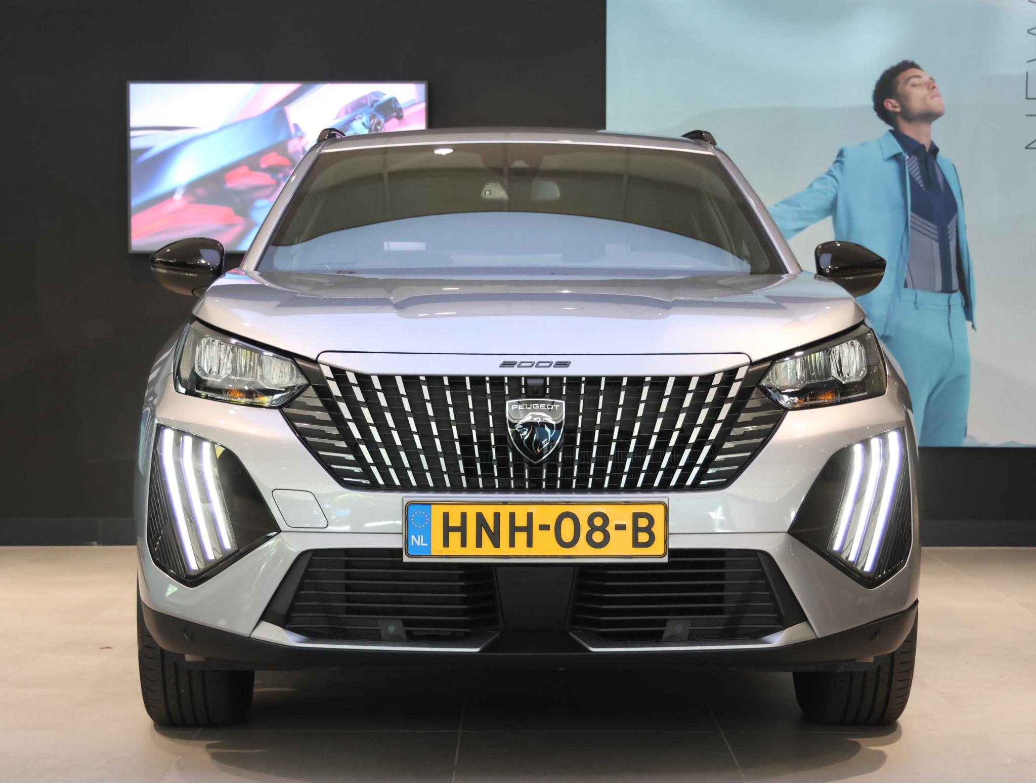 Peugeot e-2008