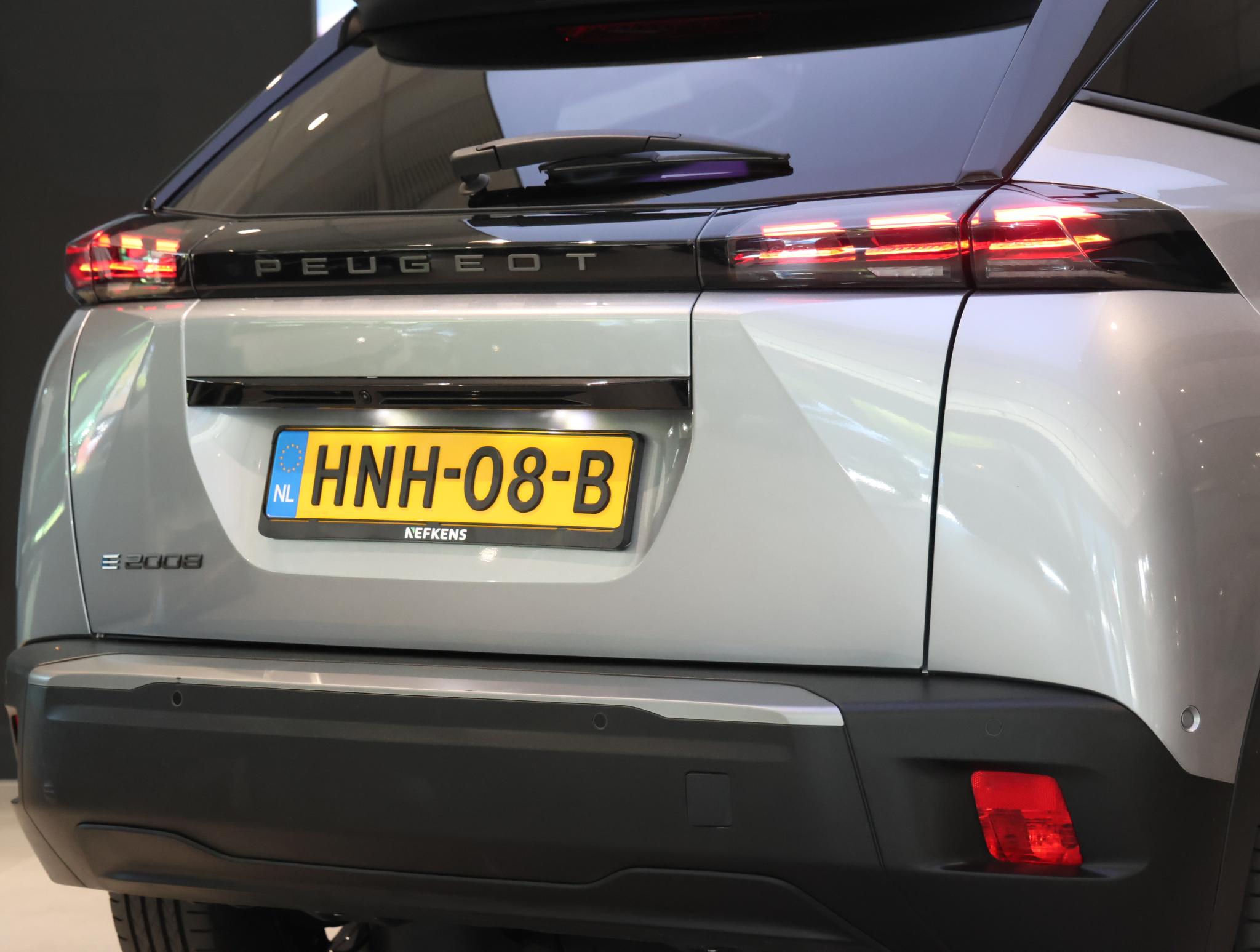 Peugeot e-2008