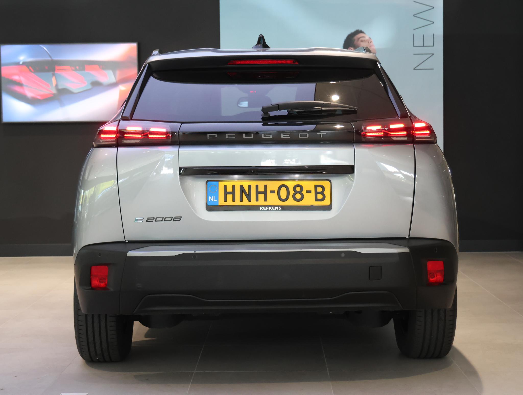Peugeot e-2008