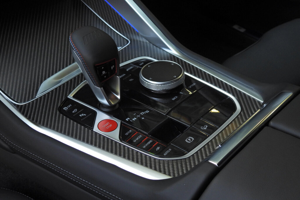 BMW XM 17