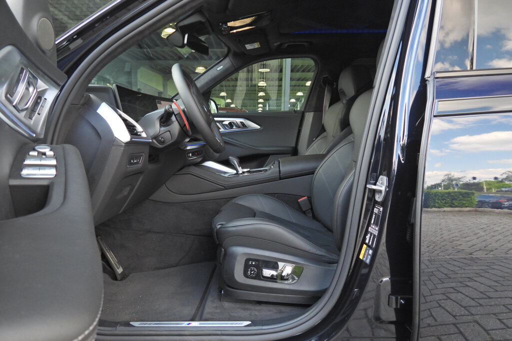 BMW XM 19