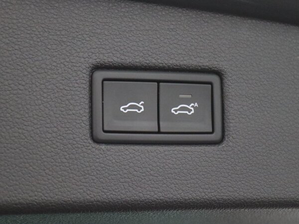elektrisch bedienbare achterklep met sensorsturing elektrisch bedienbare achterklep met sensorsturing
