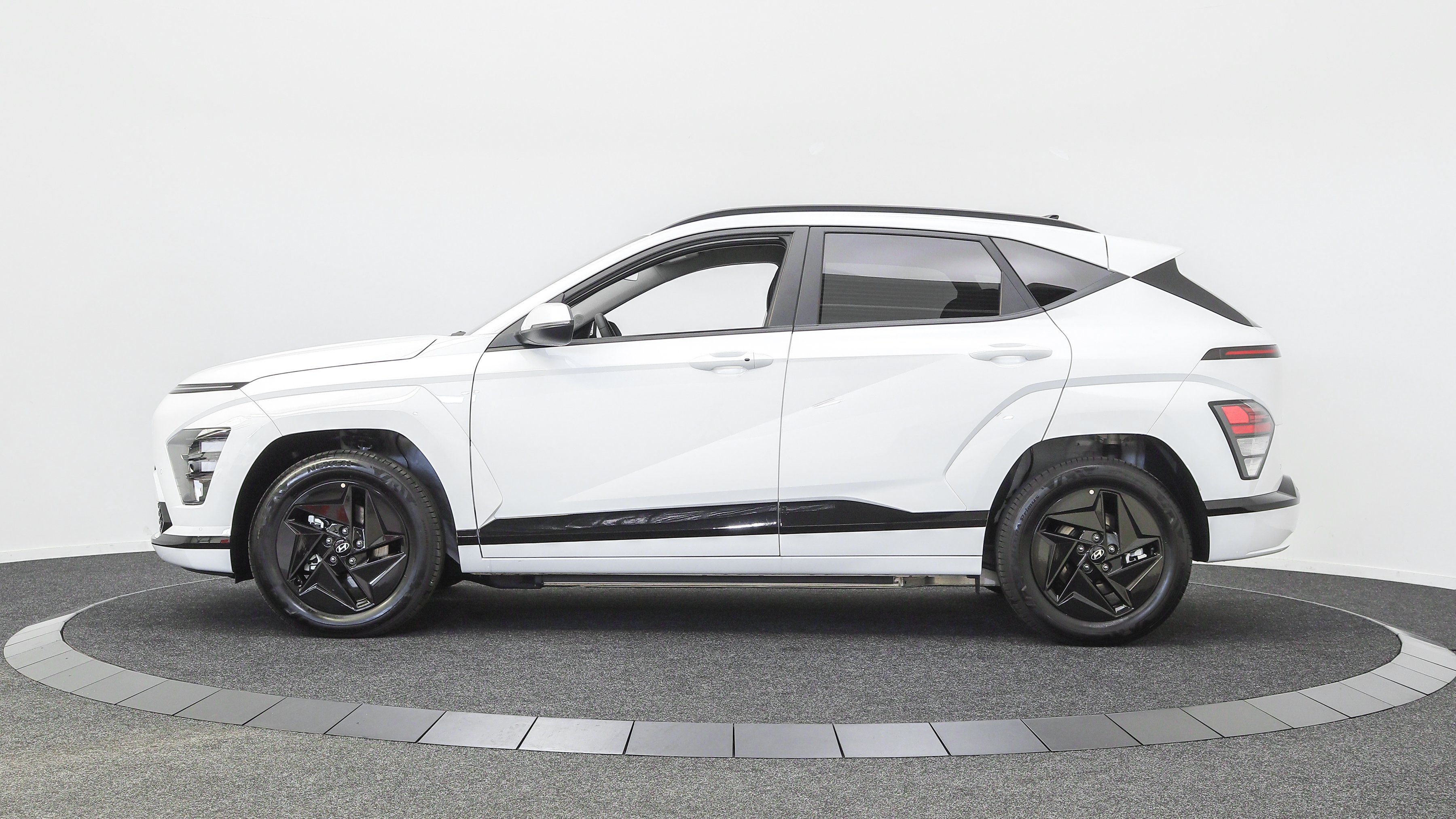 Hyundai Kona 64.8 kWh Pure Edition - Afbeelding 4