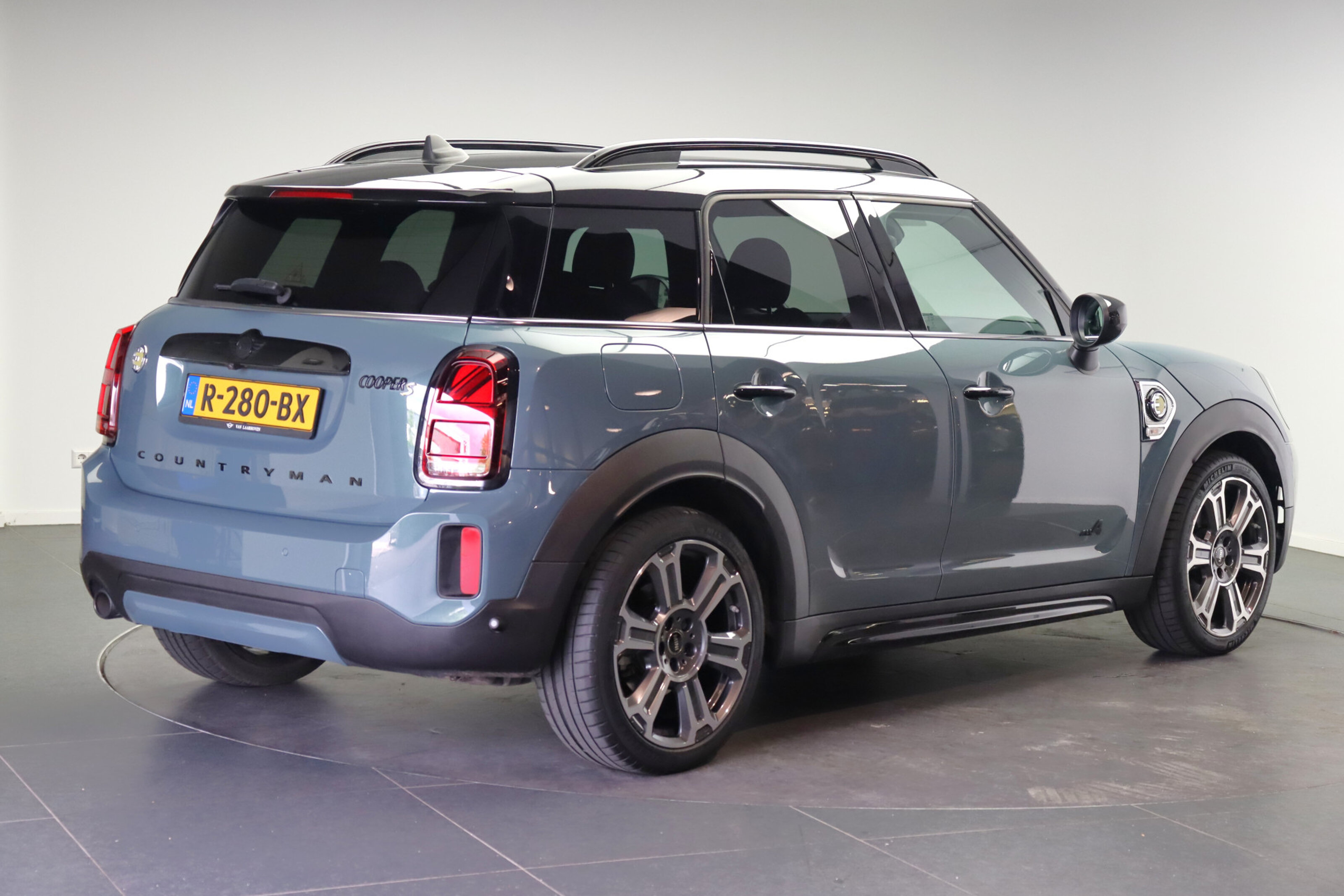 MINI Countryman Cooper S E ALL4 Classic Automaat
